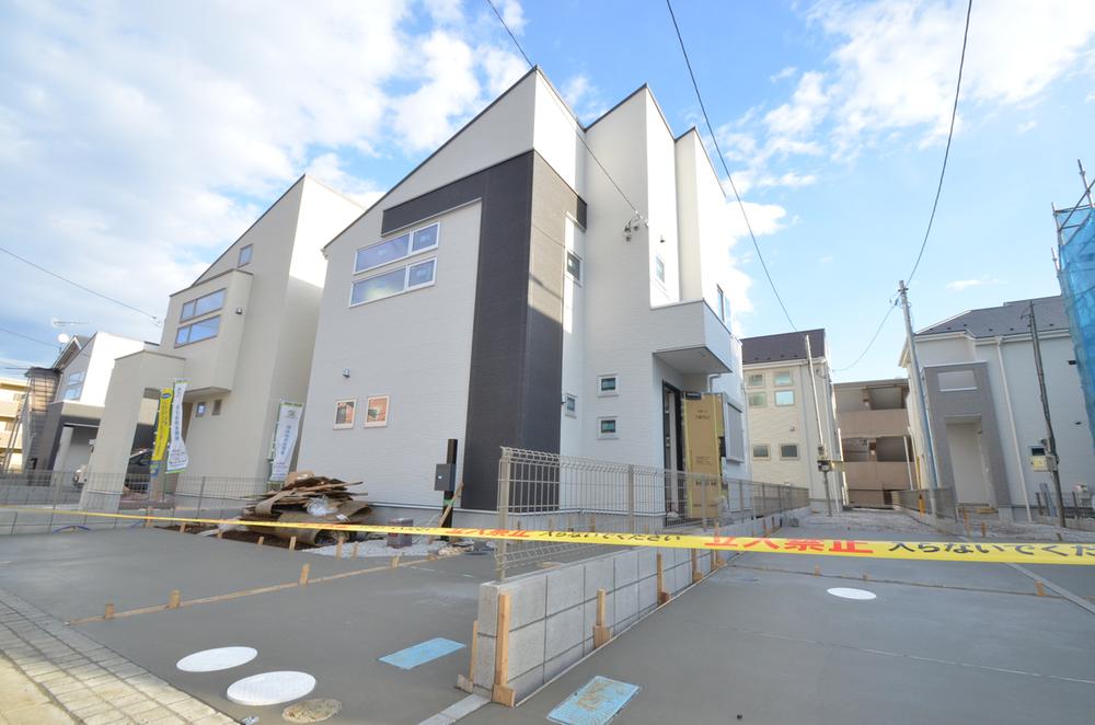 Local appearance photo. Local (12 May 2013) Shooting 4 Building