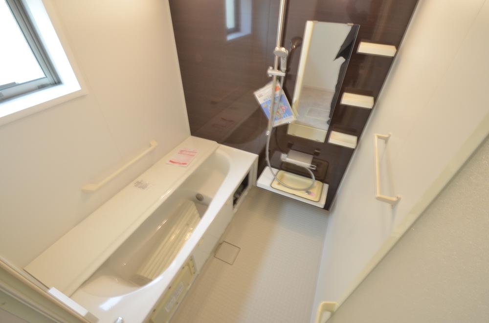 Bathroom. Indoor (12 May 2013) Shooting 5 Building