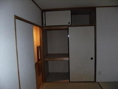 Living and room. Japanese-style room 2