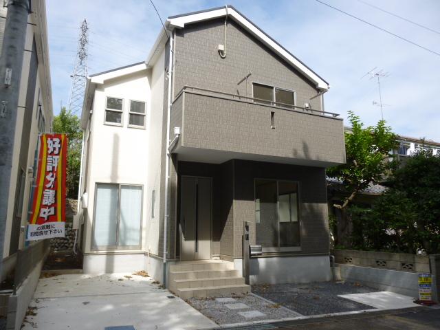 Local appearance photo. Local (2013 October shooting) Building 2