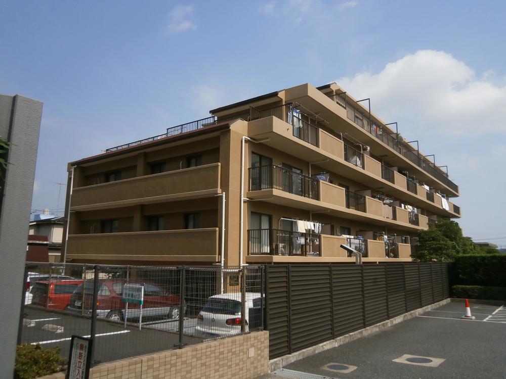 Local appearance photo. local