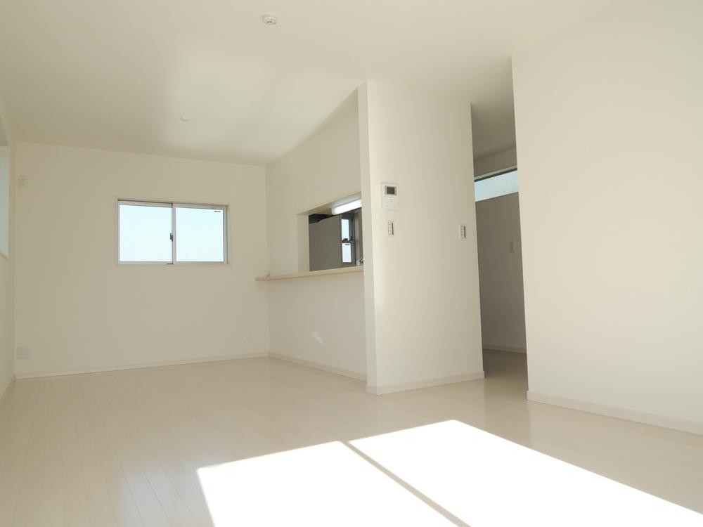 Living. Indoor (11 May 2013) Shooting