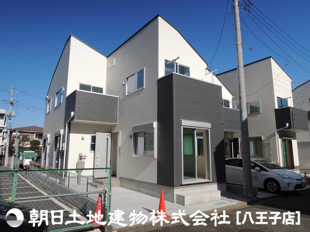 Local appearance photo. Local (12 May 2013) Shooting