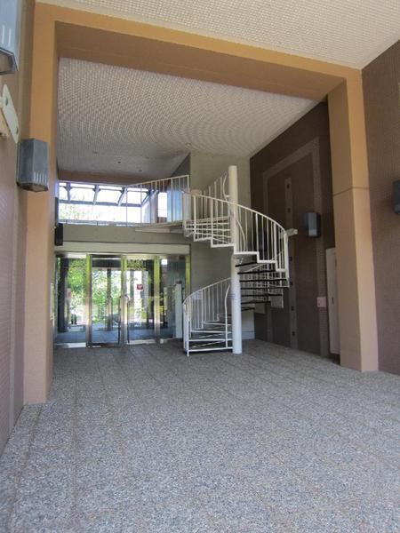 Entrance. Mansion Entrance