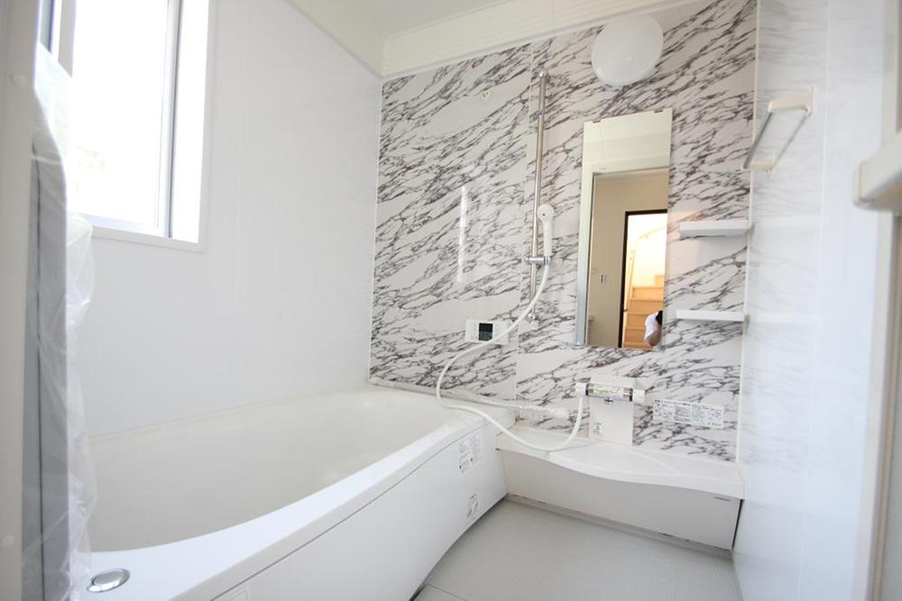 Bathroom. Indoor (09 May 2013) Shooting