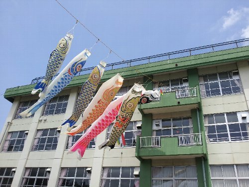 Primary school. Municipal Kashiwagi up to elementary school (elementary school) 362m