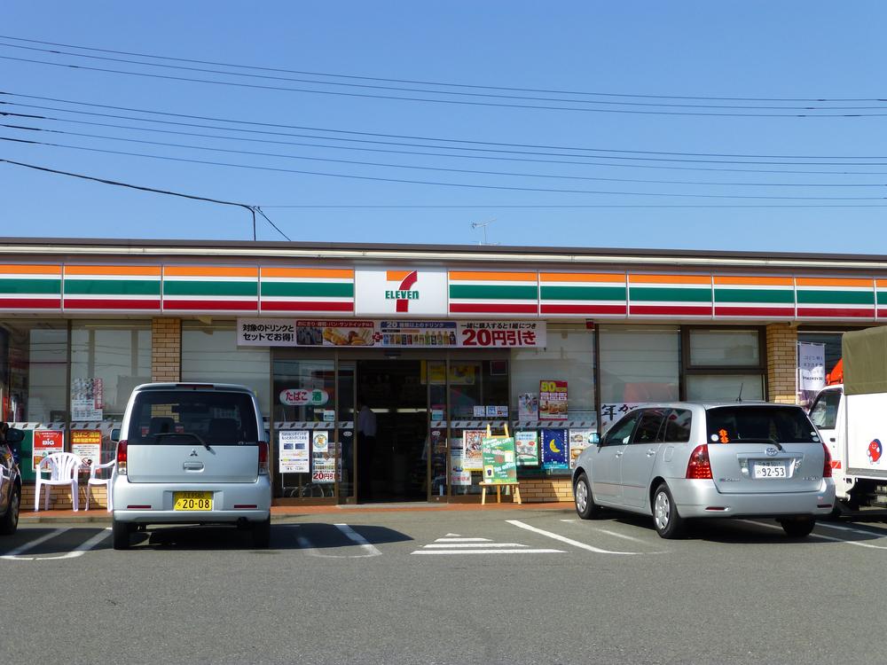 Convenience store. 429m to Seven-Eleven Hachioji Komiya shop