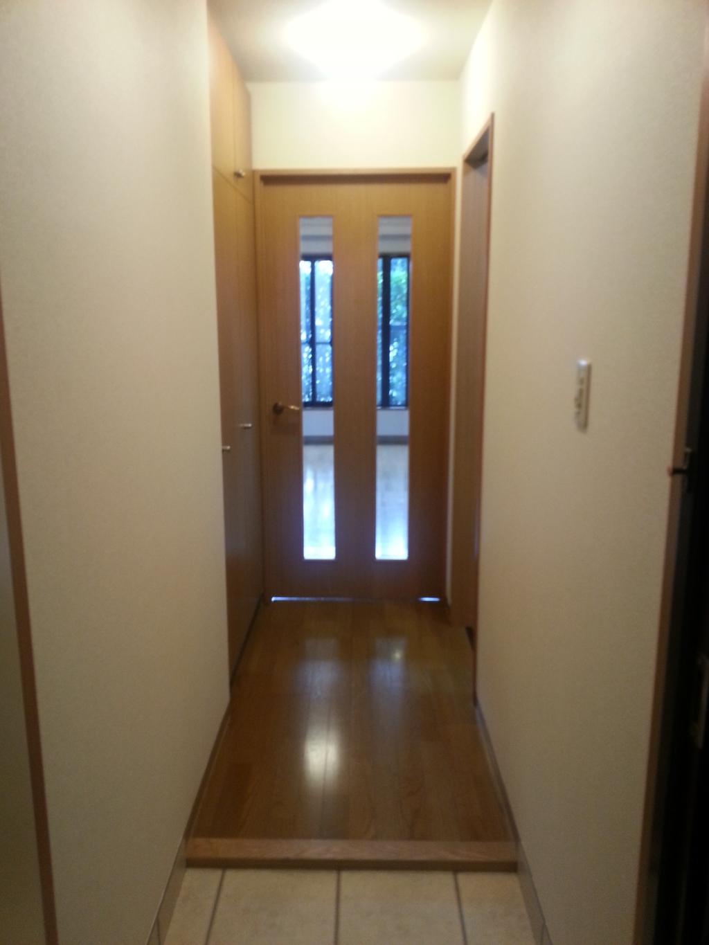 Entrance. Entrance lighting with motion sensors