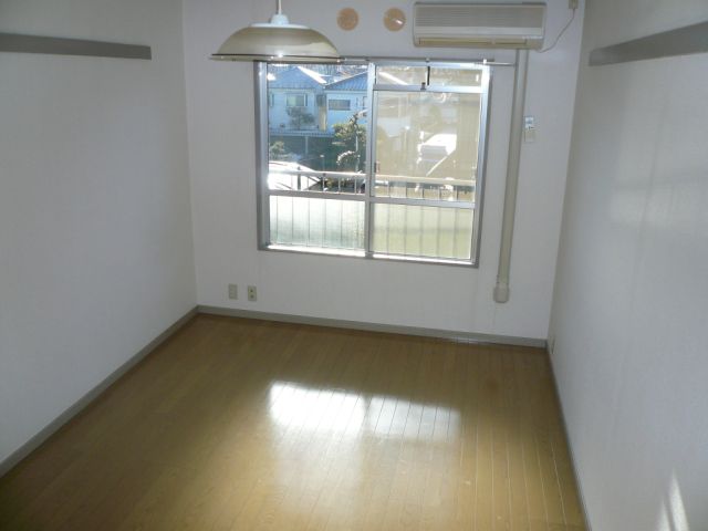 Living and room. Sunny Western-style