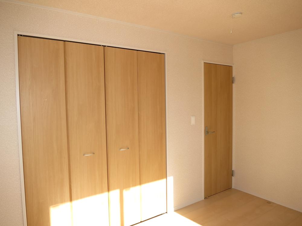 Non-living room. Local (12 May 2013) Shooting