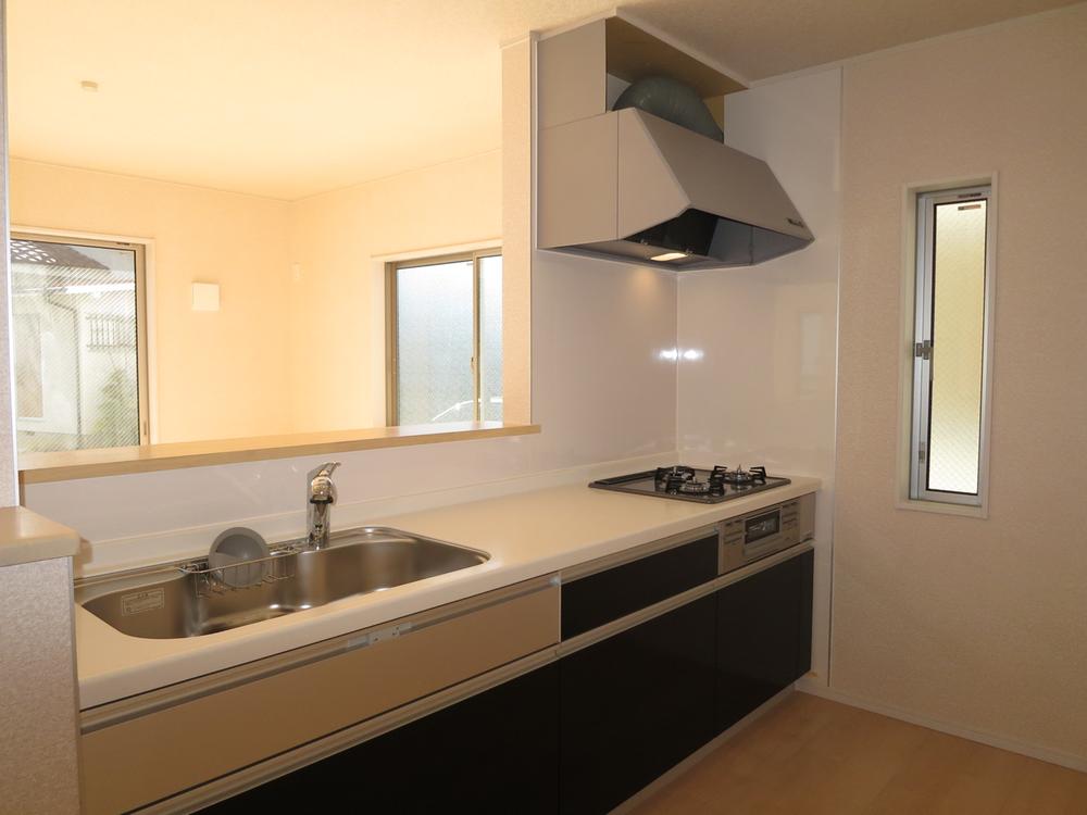 Kitchen. Local (12 May 2013) Shooting