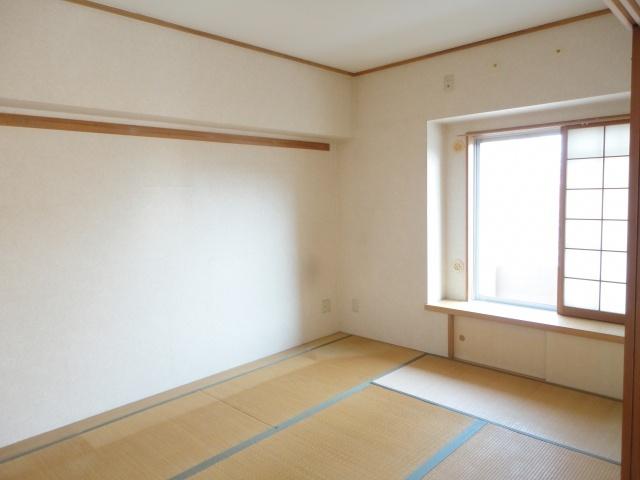 Non-living room. 6.0 Pledge