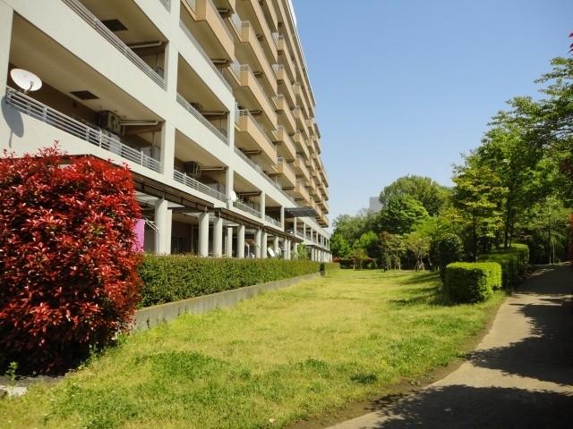 Other common areas. South