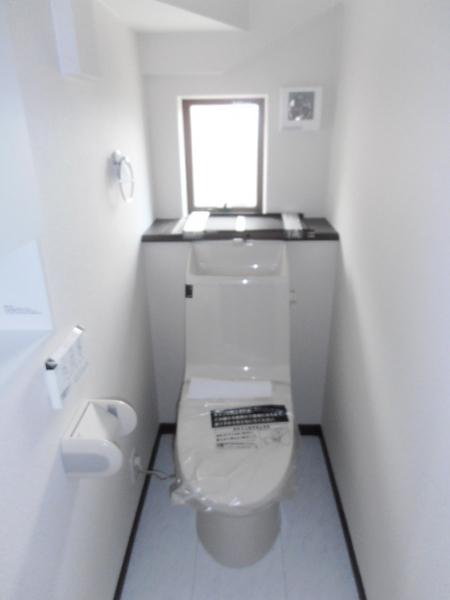 Toilet. 7 Building Bidet function toilet