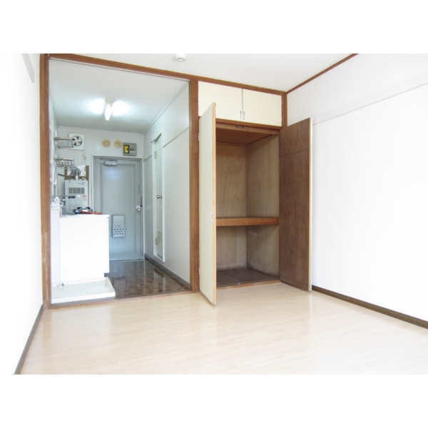 Other room space. With storage of the closet type!