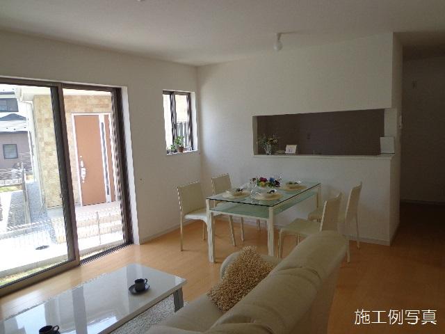 Same specifications photos (living). (1 Building) construction cases Photos