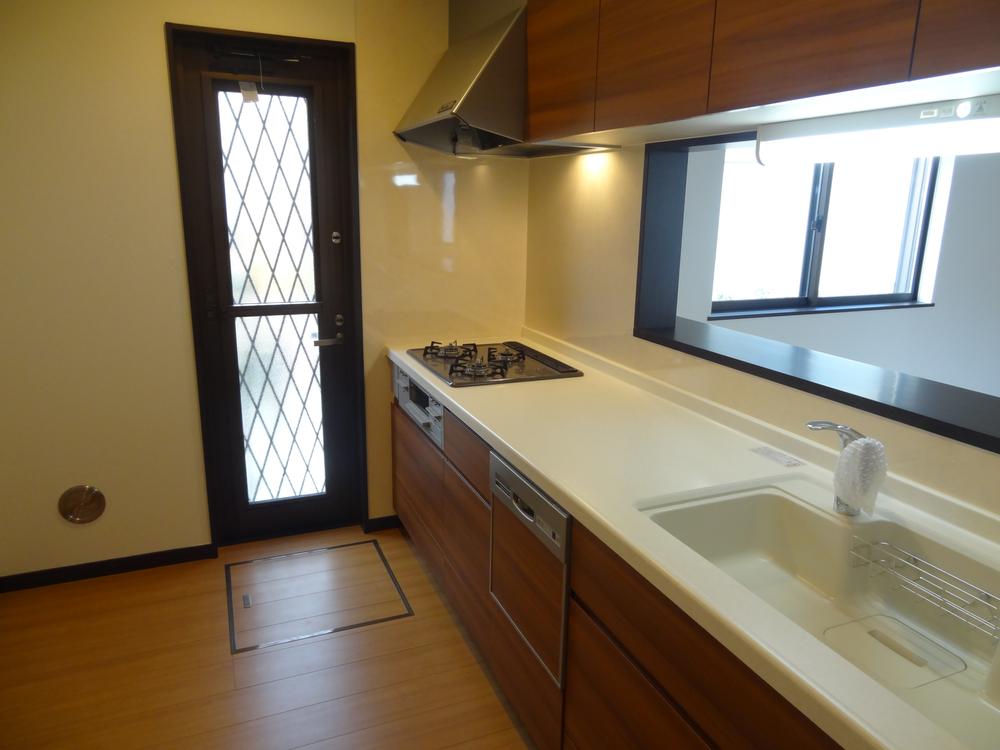 Kitchen. With 7 Building dishwasher system kitchen interior (November 2013) Shooting