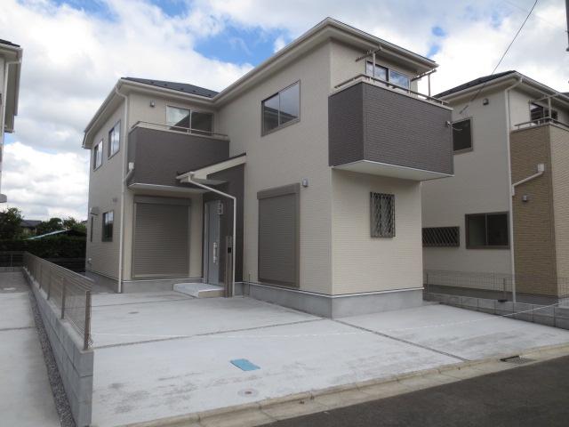 Local appearance photo. 5-3 Building