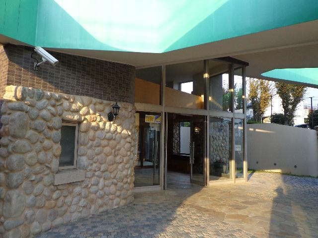 Entrance. Entrance is.