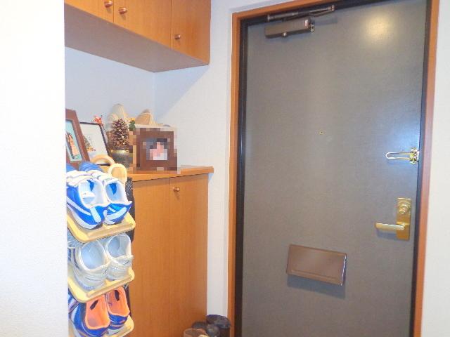 Entrance. It is entrance.