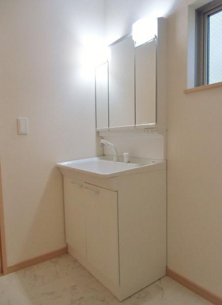 Same specifications photos (Other introspection)