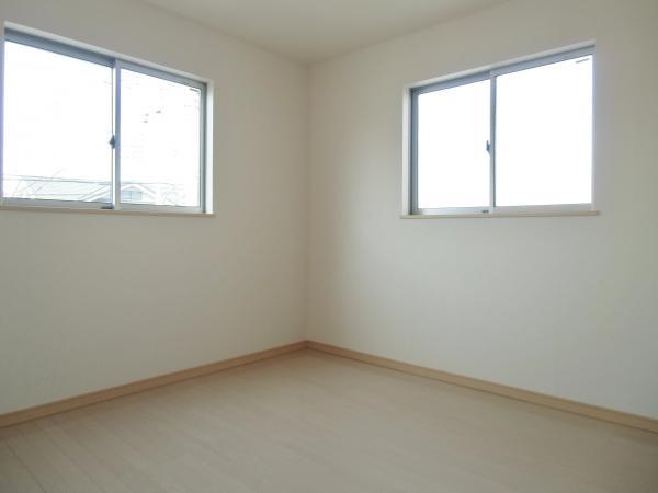 Same specifications photos (Other introspection)