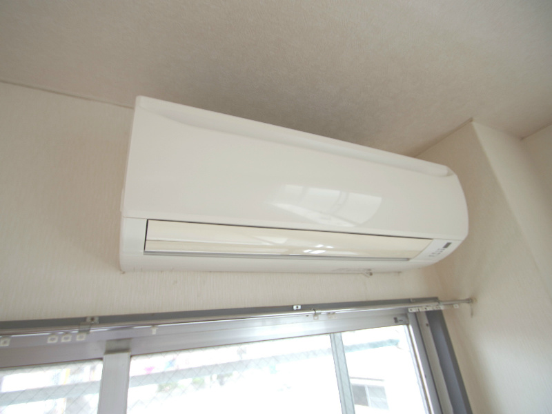 Other. Air-conditioned 1 groups