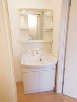 Washroom. ☆ There are also independent wash basin ☆