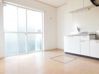 Living and room. ☆ Clean living ☆