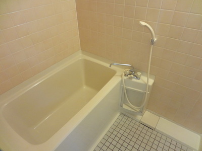 Bath.  ☆ Spacious bath ☆