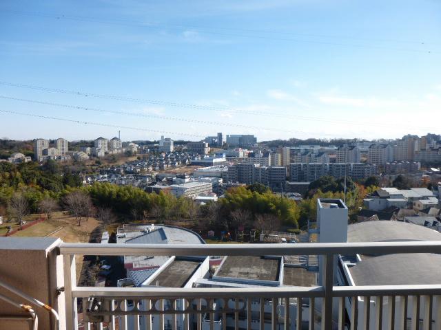 View photos from the dwelling unit. View from the balcony of the south-east direction