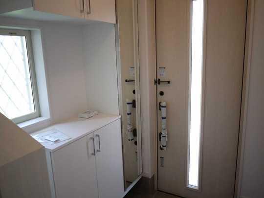 Same specifications photos (Other introspection)