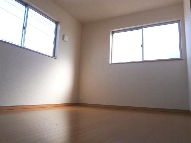 Non-living room. 2 Kaiyoshitsu