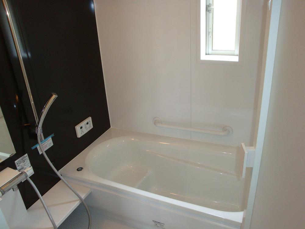 Bathroom. (1 Building) same specification