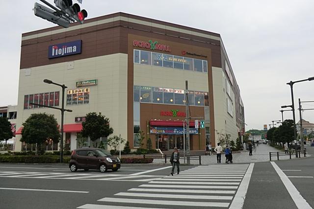 Shopping centre. 1400m until Across Mall Minamino Hachioji