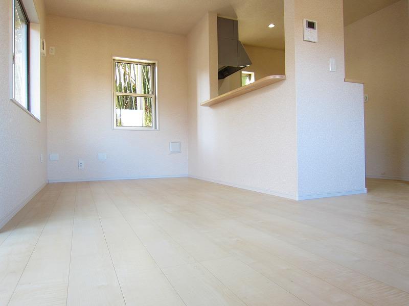 Living. Indoor (12 May 2013) Shooting 1 Building