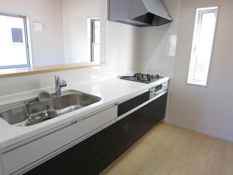 Kitchen. Indoor (12 May 2013) Shooting 1 Building