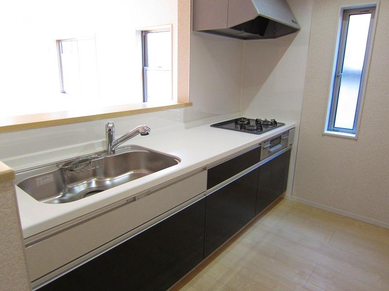 Kitchen. Indoor (12 May 2013) Shooting 4 Building