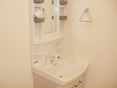 Washroom. ☆ Wash basin ☆