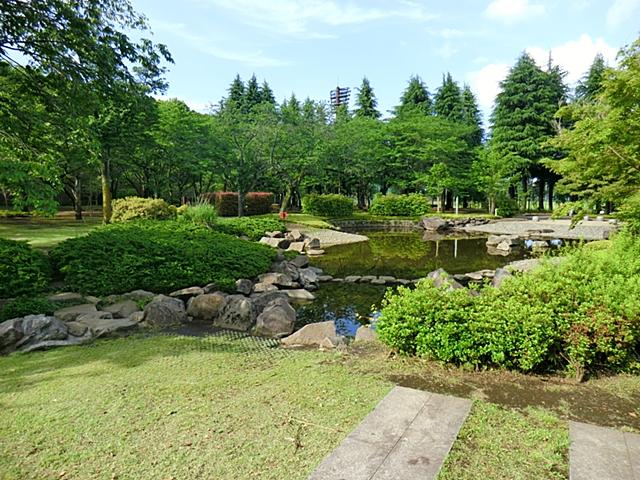 park. 450m until Ryonan park