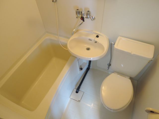 Bath. Your easy-to-clean unit bus