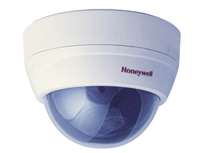 Security.  [Installing a security camera] And out of the many entrance and the human eye it is hard to reach parking lot of people, such as, Installing a security camera in the shared portion of the site. Also rise only crime deterrent effect it says that there is a camera, It supports the urban life of peace of mind. (Same specifications)