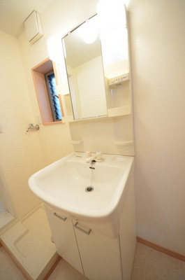 Washroom. Refreshing refreshing bath time!