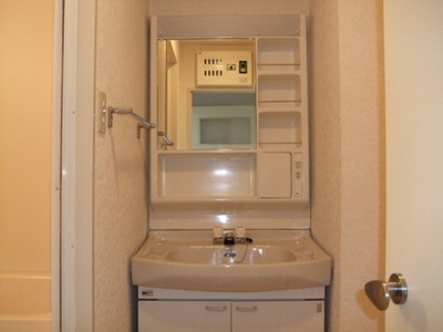 Washroom. Morning ・ A strong ally of the evening, Independent wash basin!