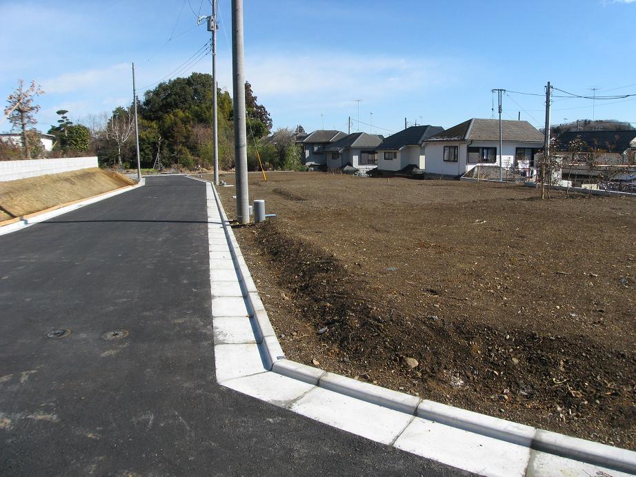 Local land photo. Local (February 2012) per day per shooting a gentle south slope good