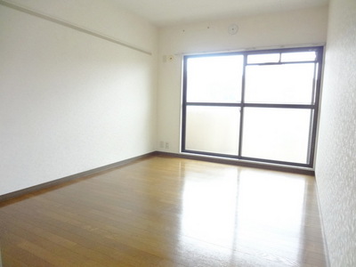 Living and room. ☆ Moments of family gatherings in the bright living room ・ ・ ・ ☆