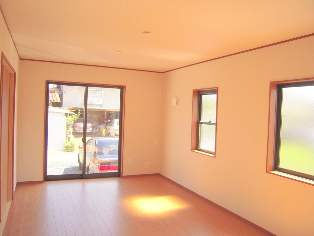 Living. LDK 14.8 Pledge