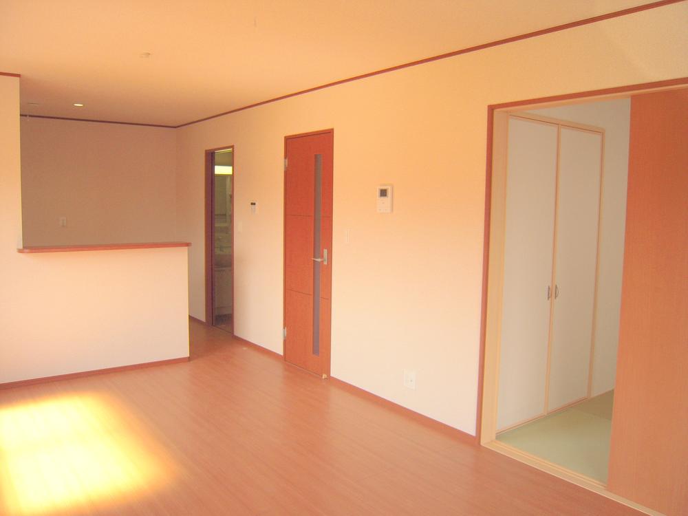 Living. LDK 14.8 Pledge