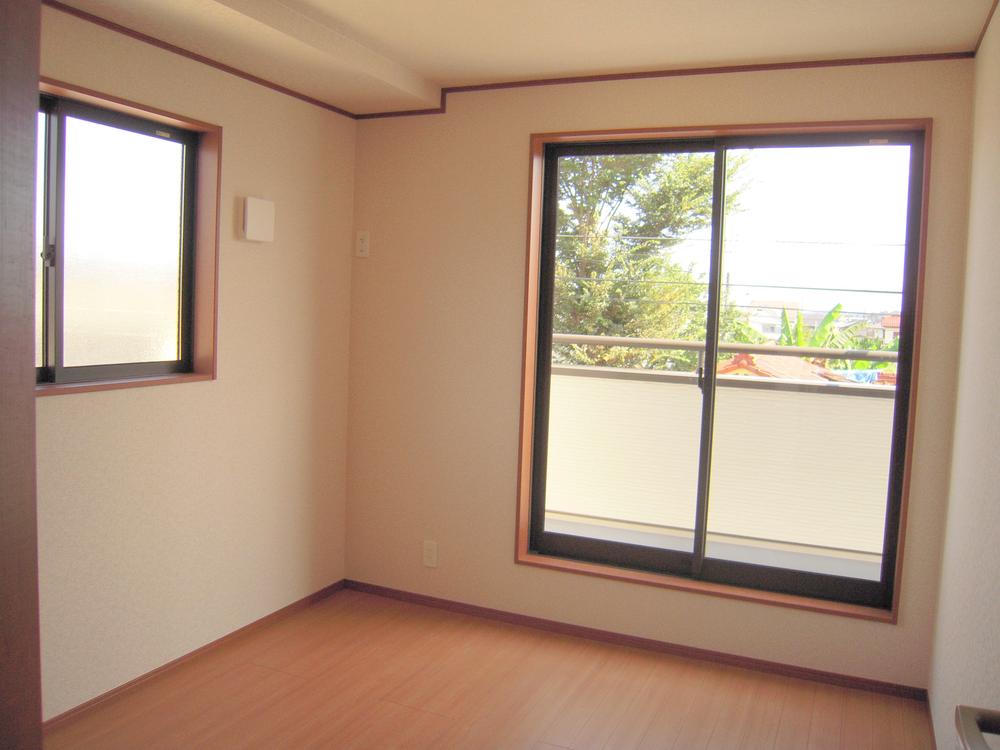 Non-living room. Western style room 5.25 Pledge