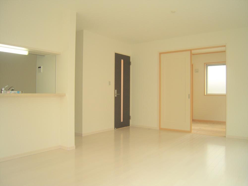 Living. LDK 17.5 Pledge